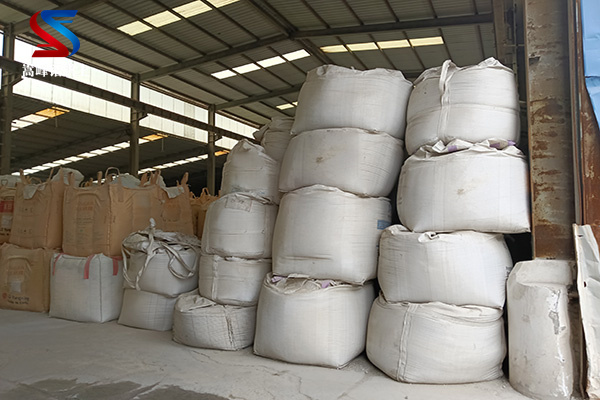 山西太原鋁礬土骨料,高鋁礬土細(xì)粉價格,高鋁礬土細(xì)粉廠家,鋁礬土細(xì)粉 山西太原鋁礬土骨料,高鋁礬土細(xì)粉價格,高鋁礬土細(xì)粉廠家,鋁礬土細(xì)粉